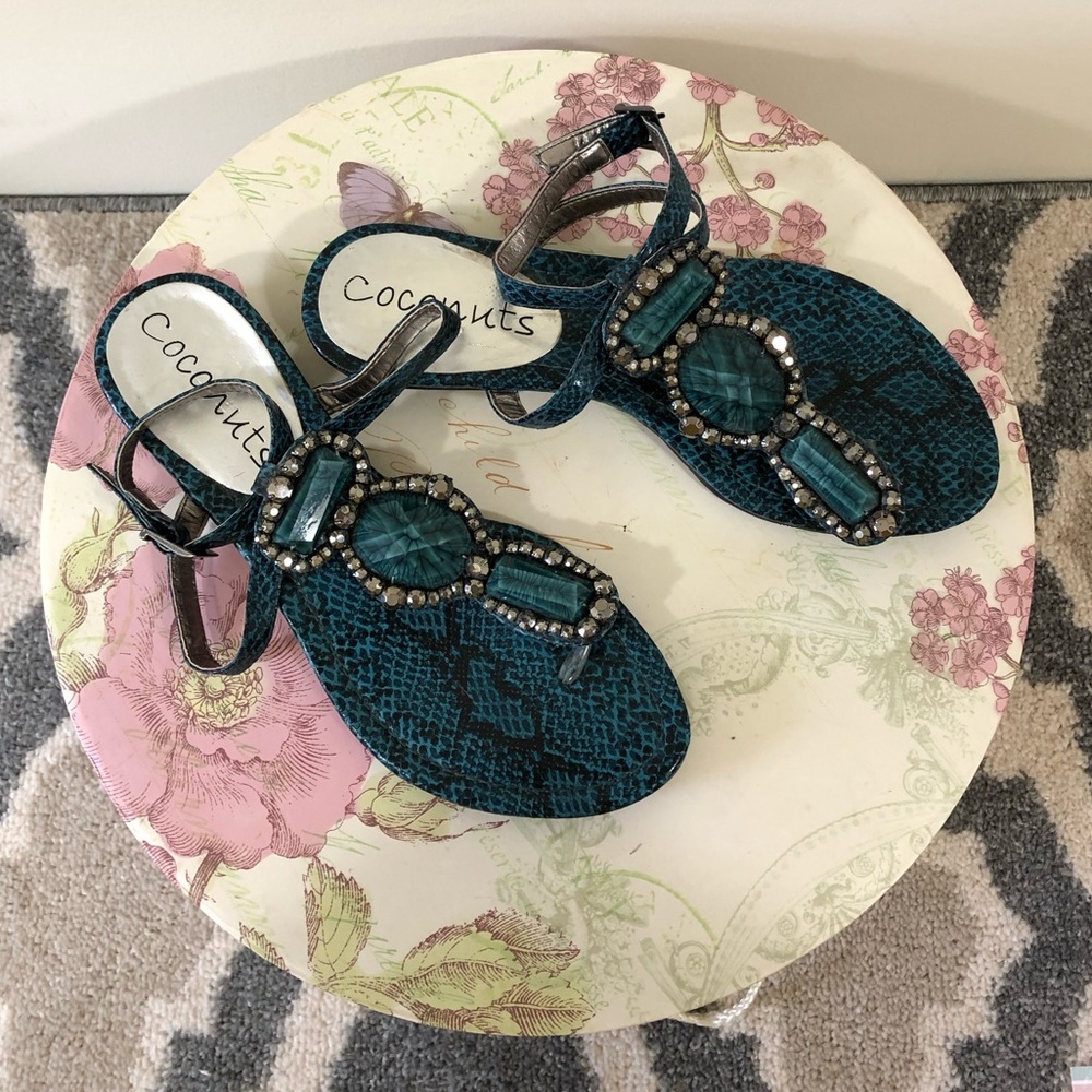 Coconuts Sandals - Picture 2 of 3